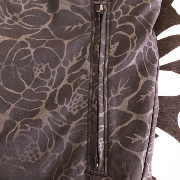 Orvis Embossed Activewear Skort - Picture 10 of 13